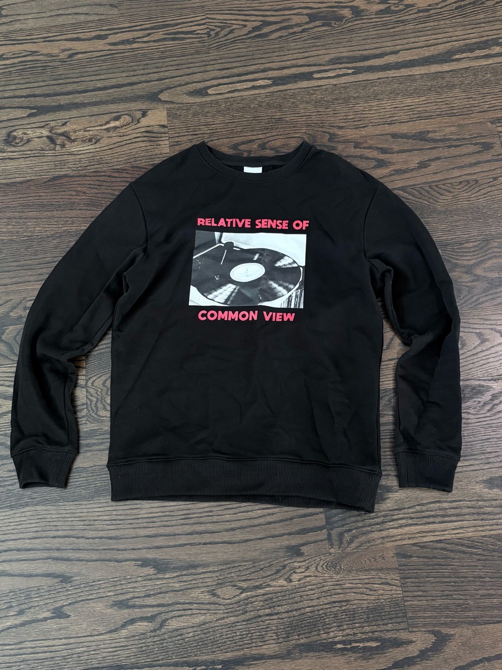 Black Zara Graphic Crewneck Sweatshirt with red Text